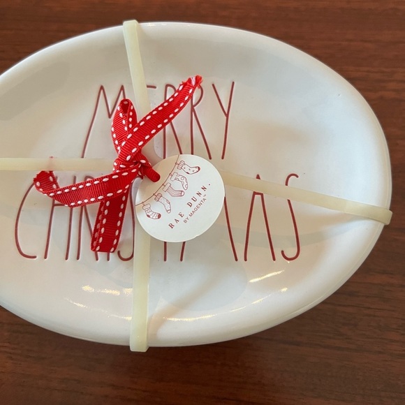 Rae Dunn “Merry Christmas” ceramic plates. - Picture 12 of 15